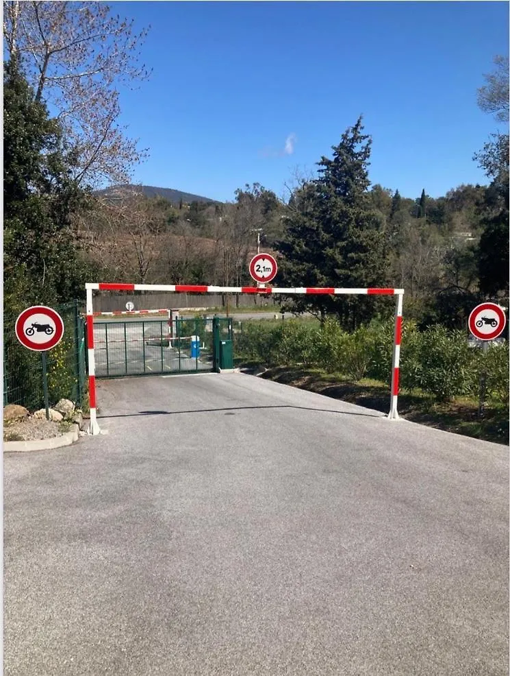 Les Restanques 2036 Rez Jardin Jonquilles Apartment Grimaud