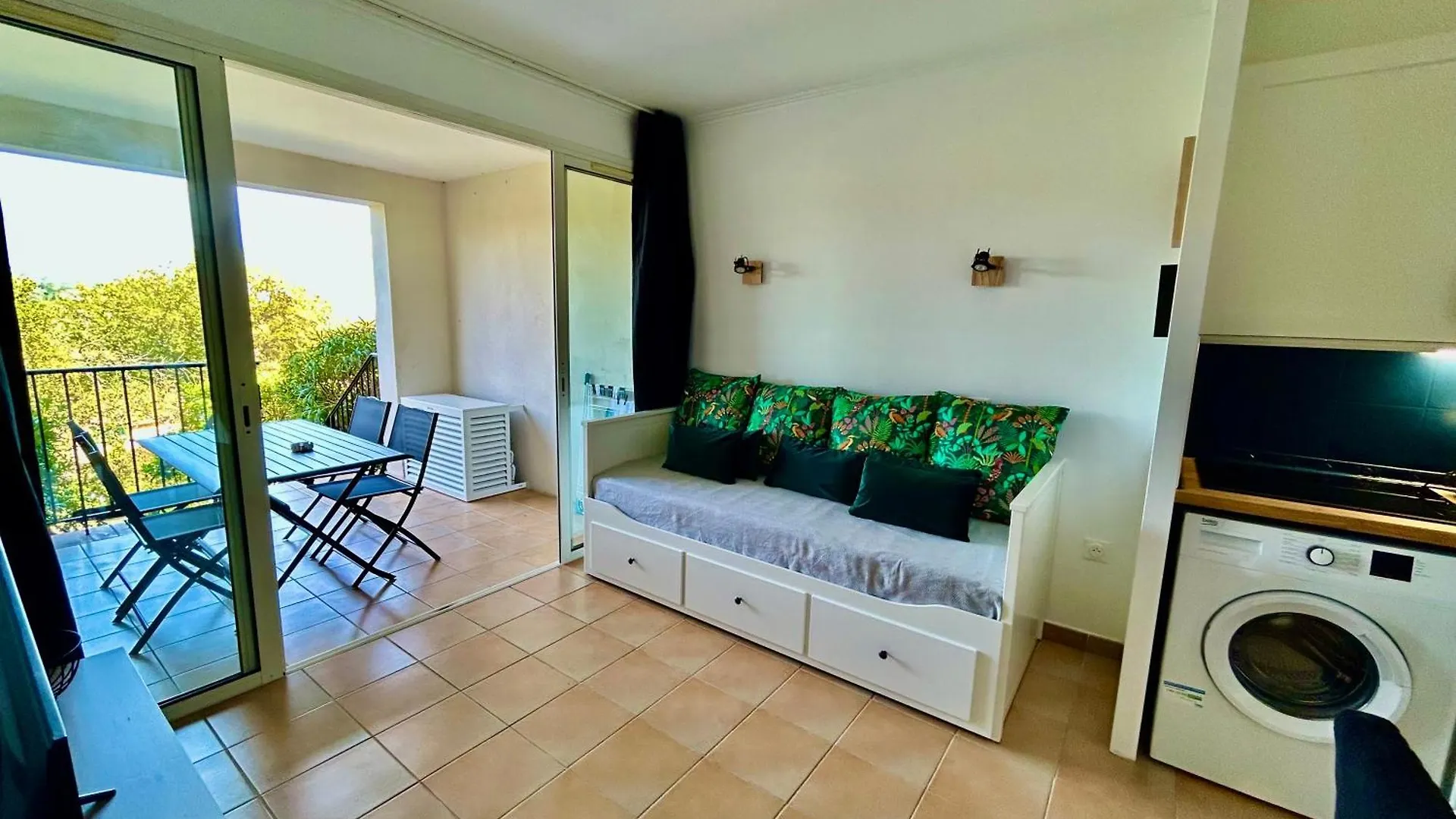 Les Restanques 2036 Rez Jardin Jonquilles Apartment Grimaud